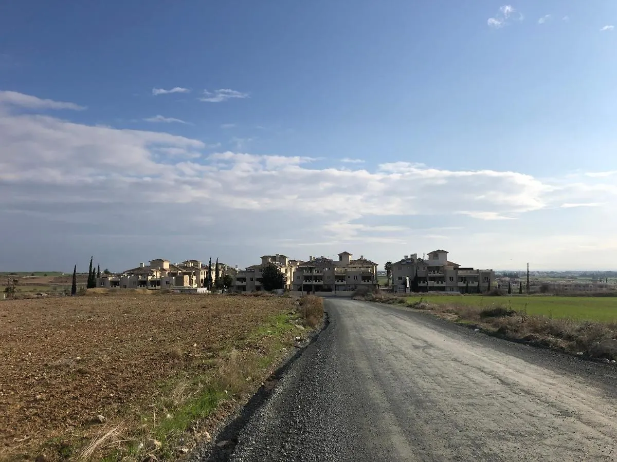 Tranquil Country Condo Larnaca Kır Evi