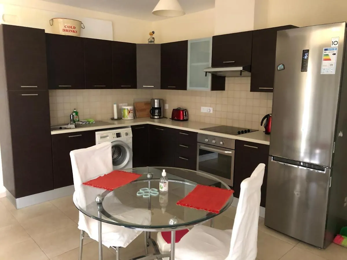 Tranquil Country Condo Larnaca 0*,